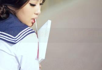 从爱丝在线图集中捞到的美丝高尔夫，别怪我没通知你！