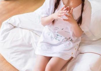GIRLT果团网 - 看腻了彩色？little贝壳喵黑色写真资源登场！