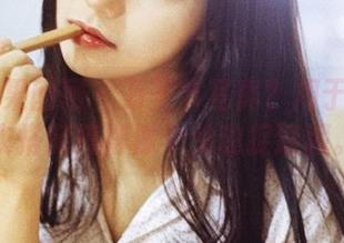 GIRLT果团网 - 万圣节写真？周于希把穿衣搭配搞得像个鬼魂捉迷藏。