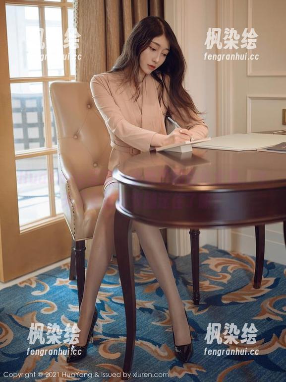 HuaYang花漾-小热巴 HuaYang花漾 - 小热巴的白丝全集,今天又要被这双腿迷住了嘛?