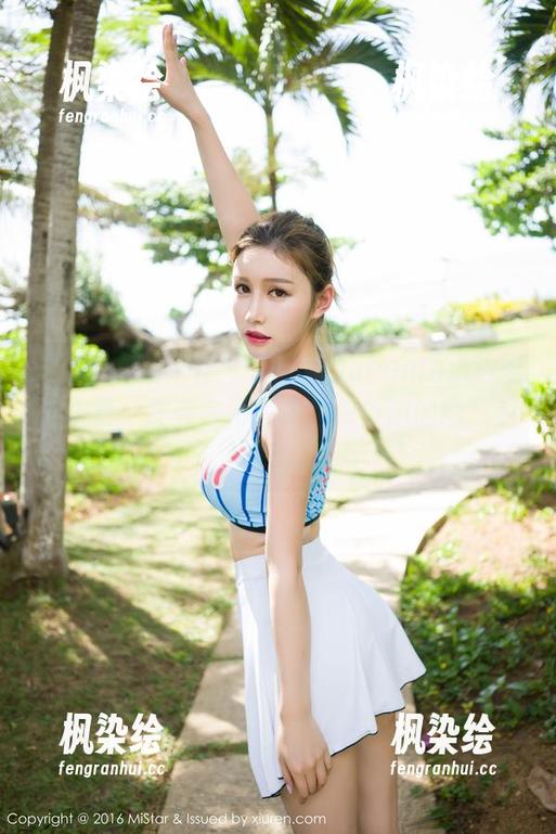 MiStar魅妍社 - 王婉悠Queen的海边写真合集：那件伞不只是用来遮阳的嘛，对吧？