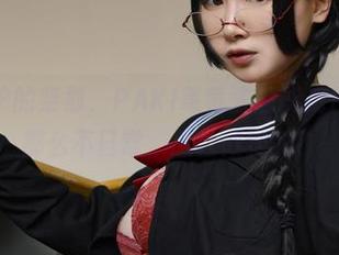 最新出炉的柴郡，PAKI草莓酱总能把日常拍得那么不日常，怎么做到的？