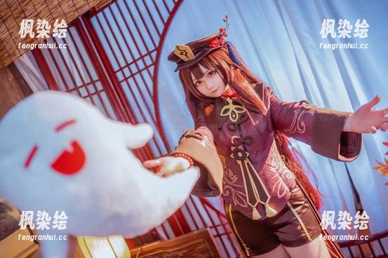 Sayako＿今年4岁的大头照，高清打开新世界，圣诞老人的“专业合照”！