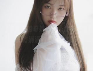 Sia(시아)与护士的奇妙组合，没有正经的圣光，只有满满的美图时刻！