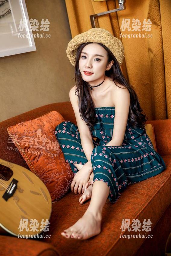 TouTiao头条女神-林依依 TouTiao头条女神 - 说好的图库呢?林依依的温柔在这里等你哦!