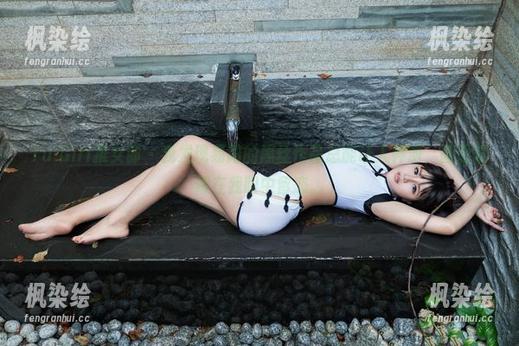 TuiGirl推女郎-易阳 TuiGirl推女郎 - 我发现易阳的黑丝作品总能让人神游,画面就像在我眼中留恋。