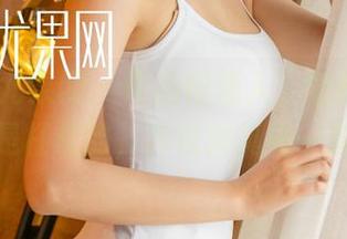 UGirls尤果网 - 作品很诱人，姐姐的气质也是杠杠的，乔依琳真有一套！