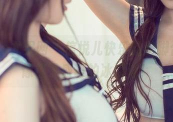 UGirls尤果网 - 信悦儿快乐的美脚合集，像极了盛夏的冰淇淋！