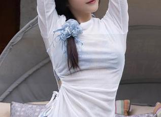 Xiuren秀人网 - 抛开鞋子的束缚，任莹樱的裸足写真合集让你心动了么？