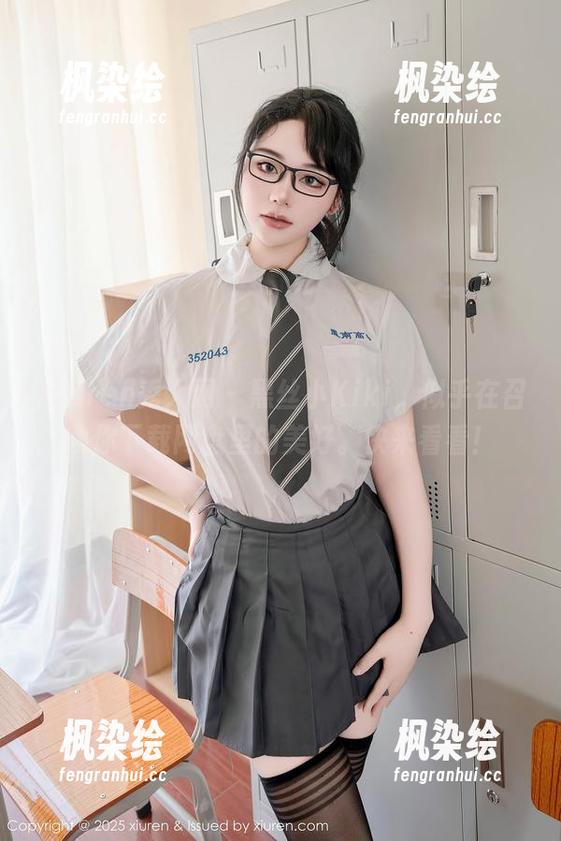 Xiuren秀人网-小Kiki Xiuren秀人网 - 黑丝小Kiki,似乎在召唤你下载网盘里的美好。快来看看!