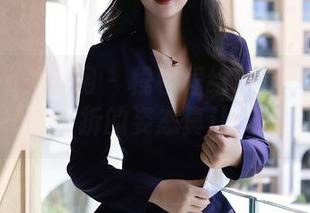 Xiuren秀人网 - 程程程给你定制的可爱图集，一波三折的姿态真让人忍俊不禁。