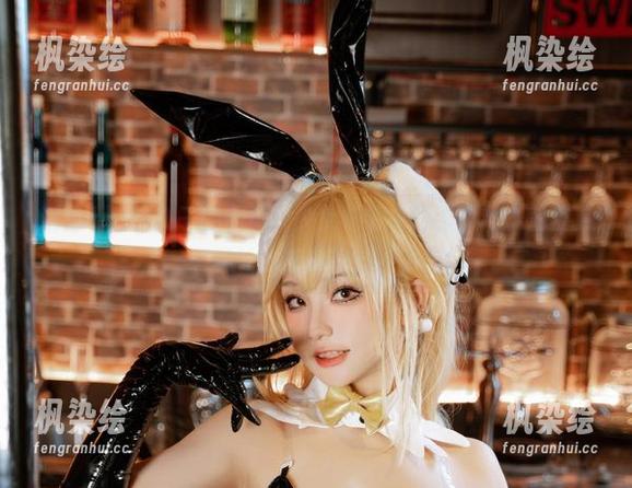 七七娜娜子 遇见七七娜娜子的私房,少女在镜头前的那种小害羞,有种让人想保护的冲动。