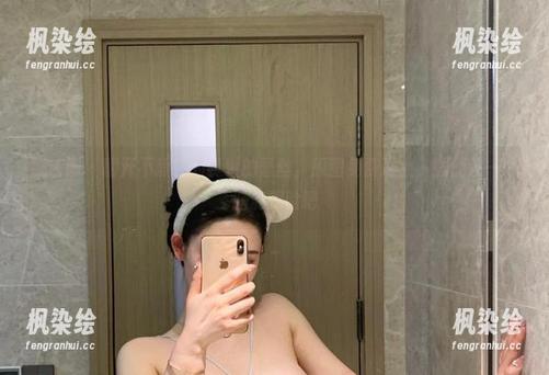 微密圈 - 翻开不爱笑的赛琳的蕾丝，原图免费送上，顺便来一场脑洞探险吧