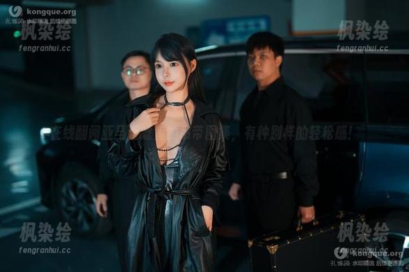 亚马逊鲶鱼 在线翻阅亚马逊鲶鱼的吊带图集,有种别样的轻松感!