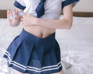 兔玩映画更新的原图，紧致肉丝，和我的想法一样，时不时就让人思绪万千。