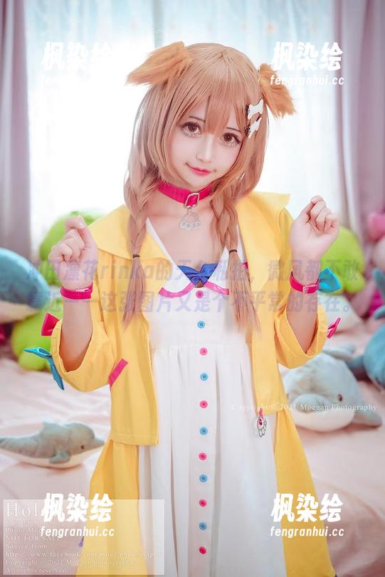 冲田凛花rinka的天台私拍,微风都不敢靠近——这张图片又是个不平常的存在。