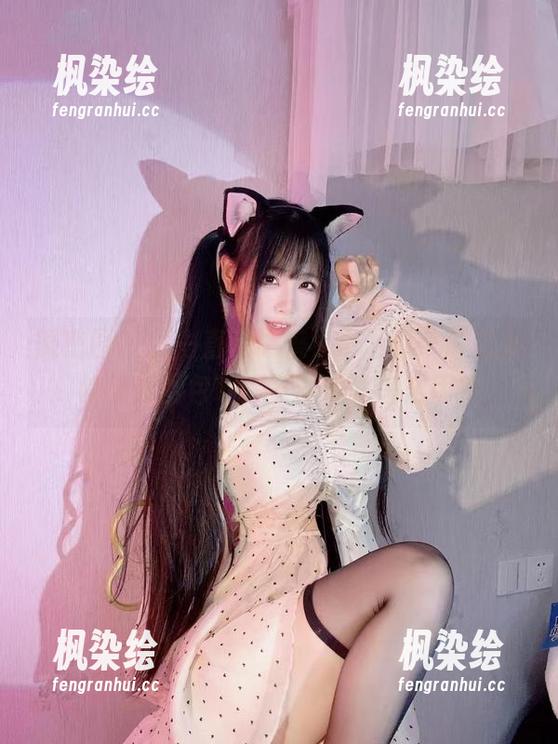 十万口草莓粥粥 微密圈 - 我一直在琢磨,十万口草莓粥粥的舰长图包吗,下载后就怎么用?