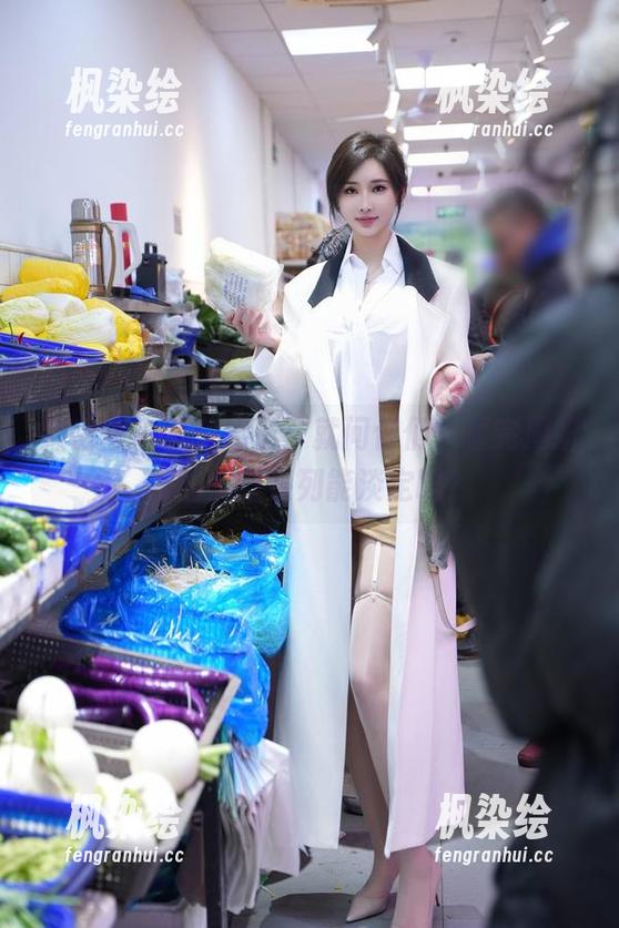 微密圈 - 图包出击：就问你们，看完周妍希的黑丝系列能淡定吗？