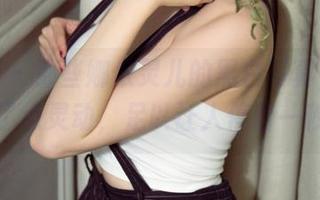 尤果网 - 那些娜依灵儿的黑白写真，美图里夹了点灵动，足以让人停留一秒钟。