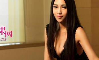 尤果网 - 王莹的甜心作品集：似乎一不小心就要被绊倒