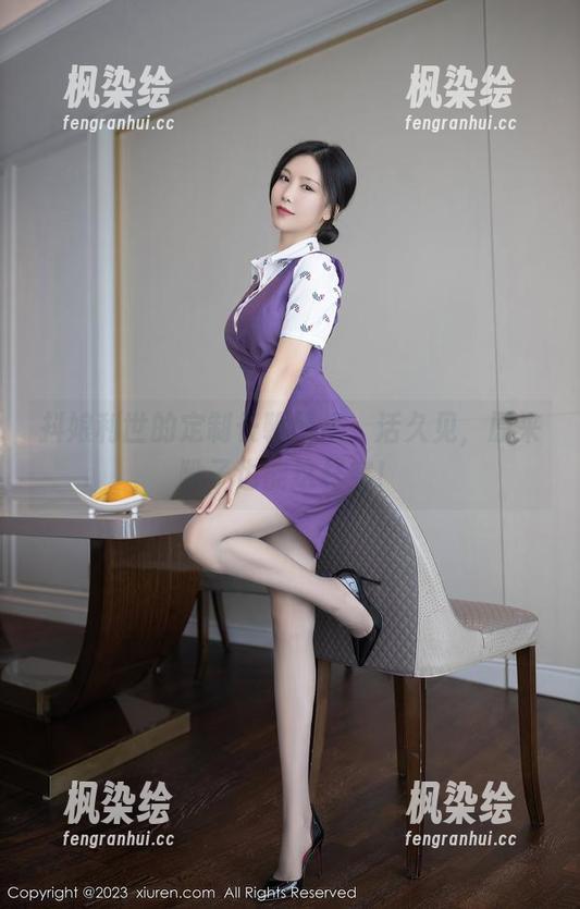 抖娘利世的定制长靴图集：活久见，原来靴子也能这样穿！