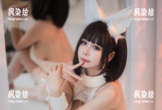 末夜787 从末夜787的私房里拿出连衣裙,满屋都是轻松的气息。