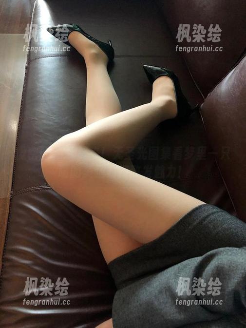 梦里一只喵 微密圈 - 动起来!无圣光图集看梦里一只喵的美腿如何散发魅力!
