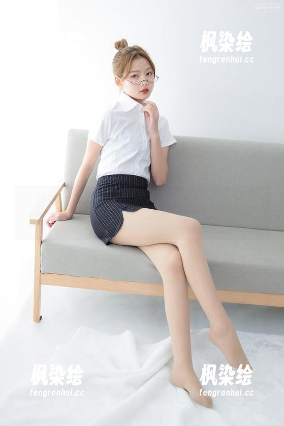 森萝财团-Aika 森萝财团 - 不知不觉Aika的80D白丝图集更新了,还以为是我眼花了呢!
