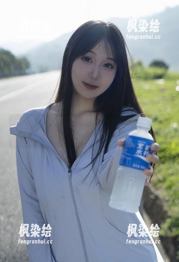 浅安安的泳装派对,看完这组图片,夏天直接来了!