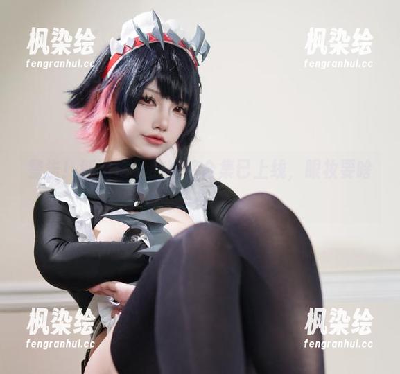 狐洛洛子 警告!狐洛洛子的短裤合集已上线,眼妆要啥都有!