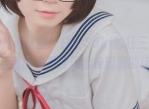 最新照片看这里！白金Saki的狂三校服，真是让我脑海里浮现出校园剧的场景。