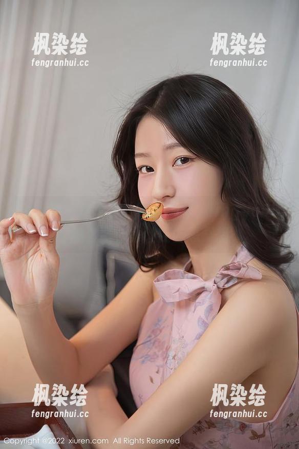 秀人网 - 这个女仆不太一样，lingyu69的套图合集让我苦思冥想