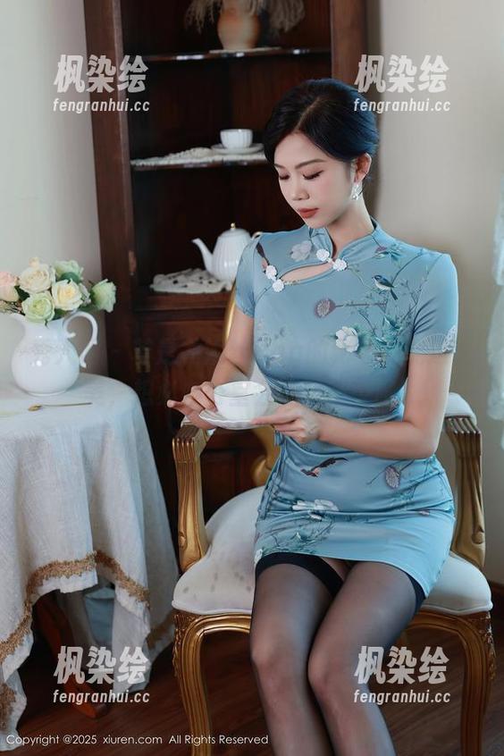 秀人网 - 若是尤妮丝Egg的秘书都能这么美，想必办公室会热闹不少吧！