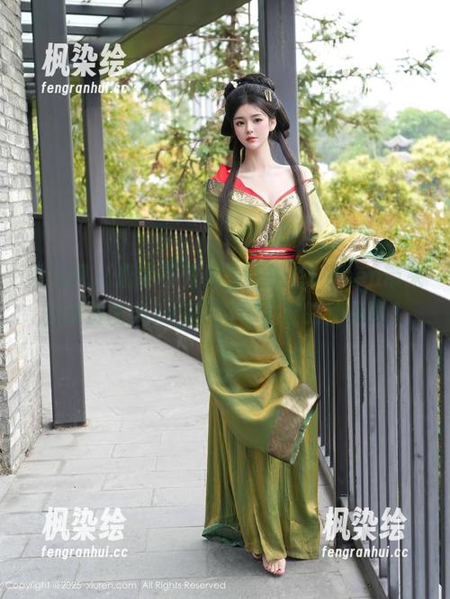 秀人网 - 奶牛不只奶，王婉悠Queen带来的免费图集，你以为你见过的都是真？