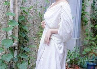秀人网 - 看糯美子MINIbabe天台高清图包，觉得自己可能也想当一天观众？
