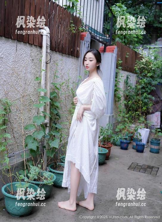 秀人网-糯美子MINIbabe 秀人网 - 看糯美子MINIbabe天台高清图包,觉得自己可能也想当一天观众?