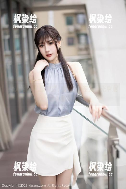 秀人网 - 礼服神话：萌白酱在无圣光中展现优雅风范