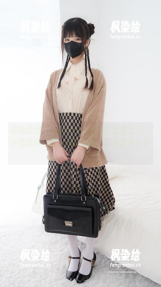 紧急企划-见希w 紧急企划 - 见希w的新潮流白丝黑丝风:小恶魔的日常,原图追随,精选分享给你!