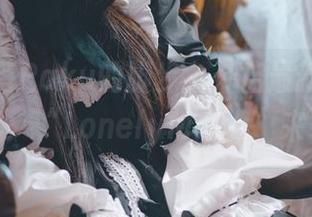 跟随落落Raku的脚步，开启最新的孤独模式：“LonelyMary”来袭。