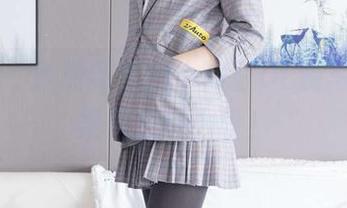 袜啵啵 - 免费到手的小甜豆OL装写真，结果只想说为啥！