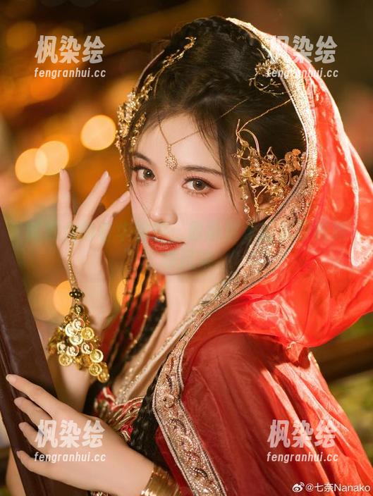 贰加六 贰加六的奢华阴影:原图展示暗黑哥特新娘风采
