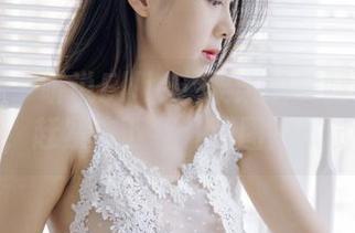 轰趴猫 - 听说Ellie艾栗栗的美腿可以治愈，赶紧来下载几张图片试试！