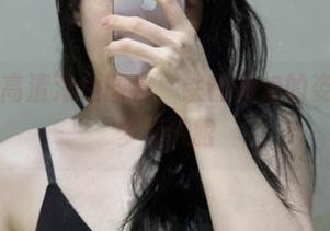 微密圈 - 高清海边图包，铁锤姐姐的姿态让人想多看几眼